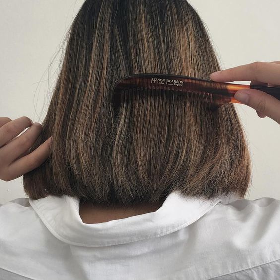 Brushing techniques 6 - Brushing tips for healthy, shiny hair