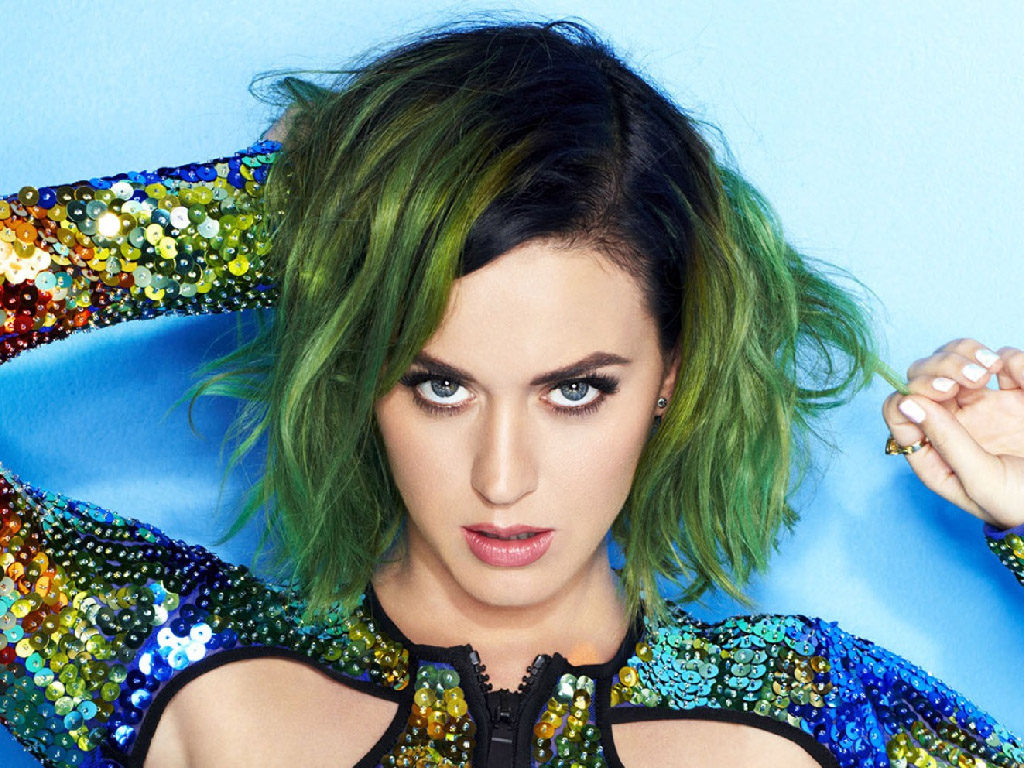 Katy Perry green colored hair