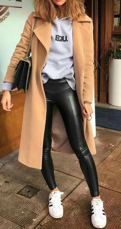 Ways to wear leggings in autumn looking smart 9