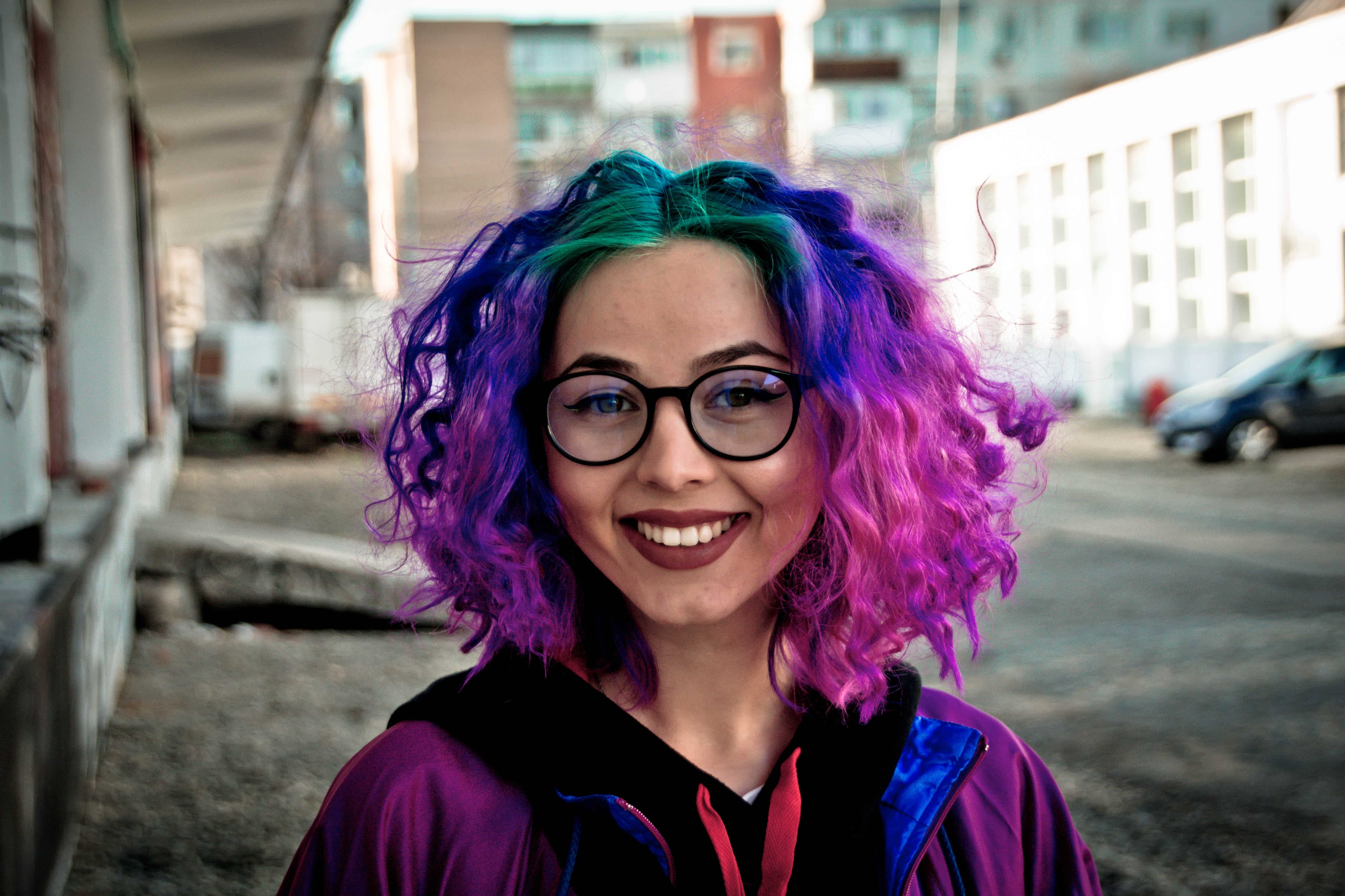 Curly hair with various colors to match your lifestyle