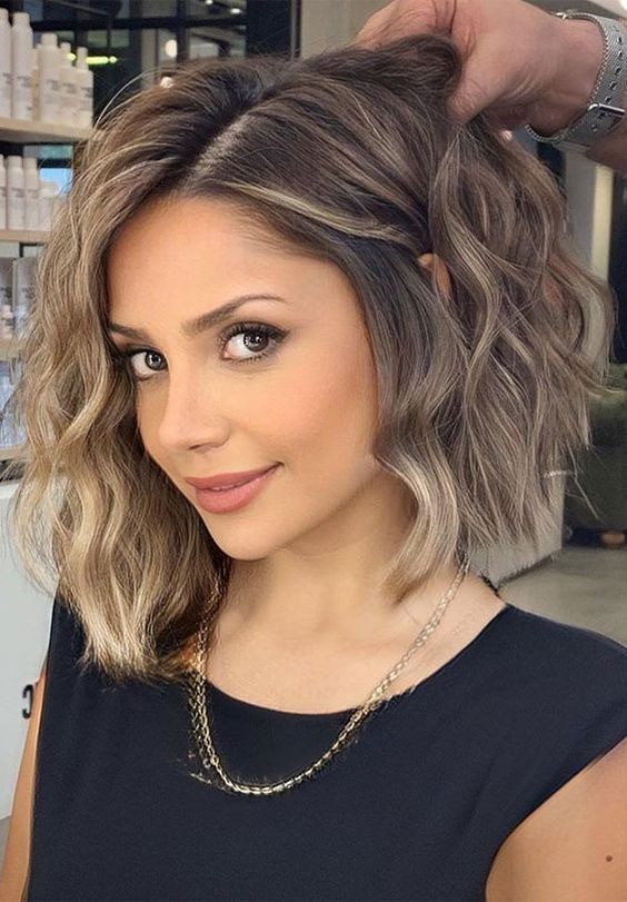 Check out inspirations to bet on short hair with highlights