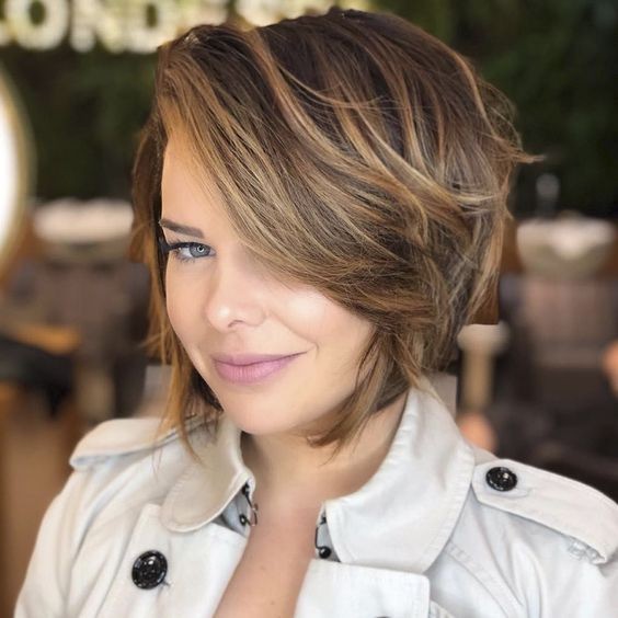 Check out inspirations to bet on short hair with highlights