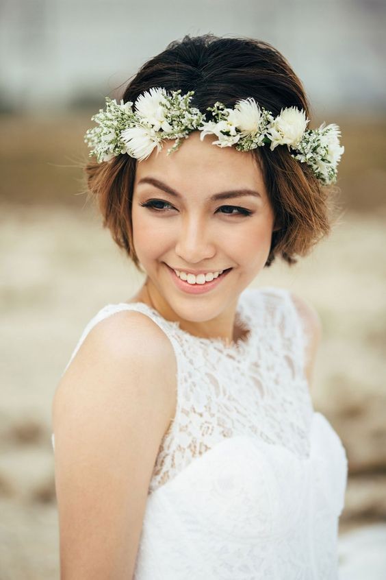 Check hairstyles for short hair for weddings