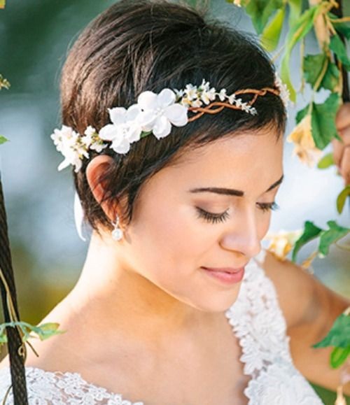 Check hairstyles for short hair for weddings