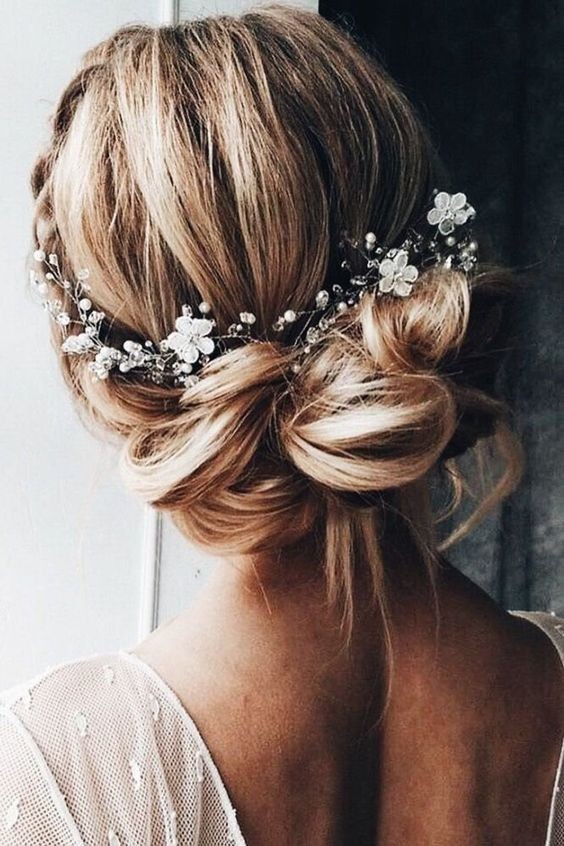 Check hairstyles for short hair for weddings