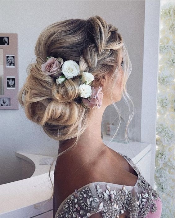 Check hairstyles for short hair for weddings