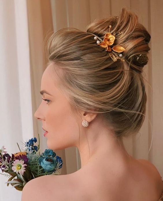 Check hairstyles for short hair for weddings