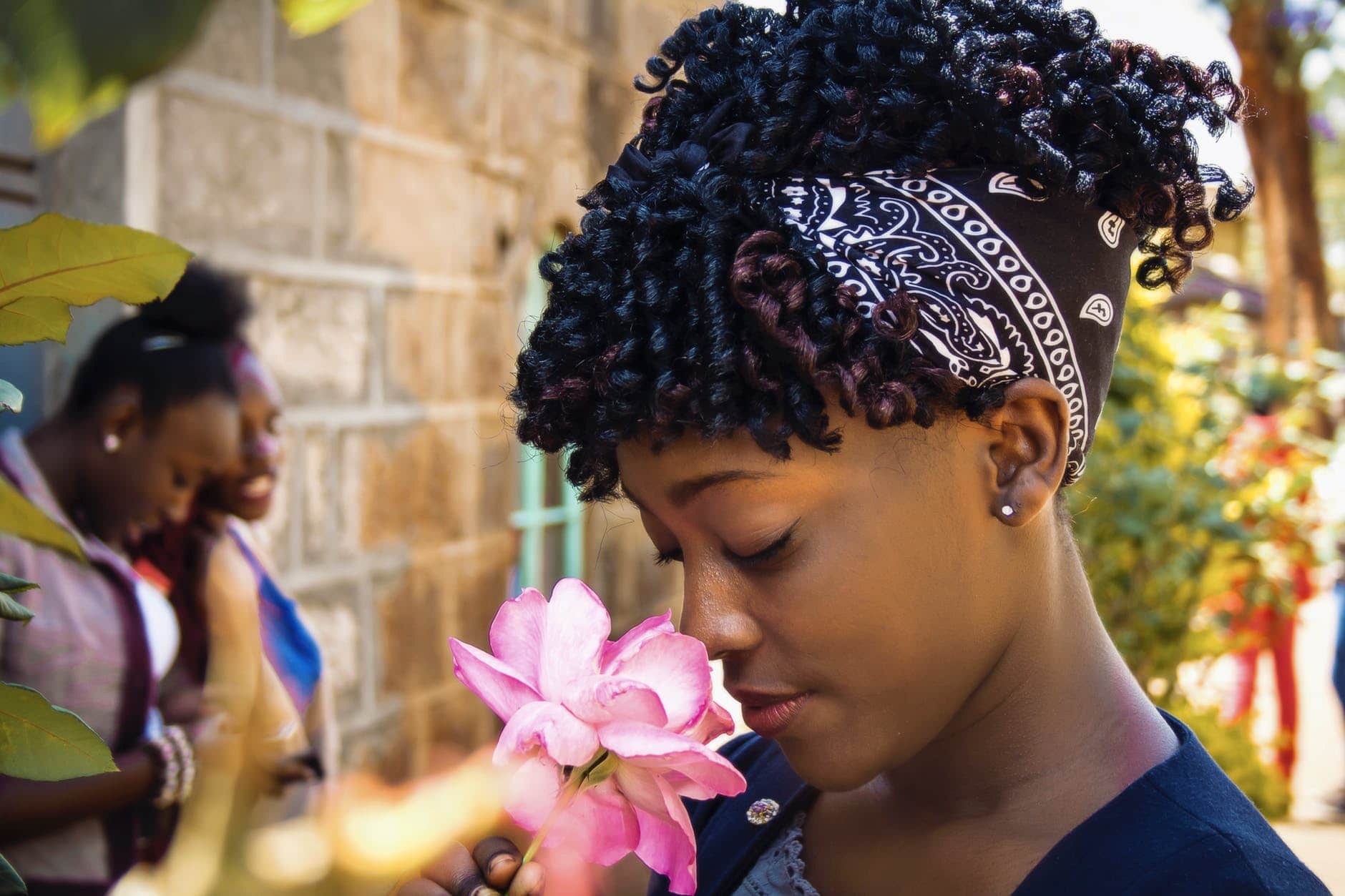 Hairstyles with curly hair bandana